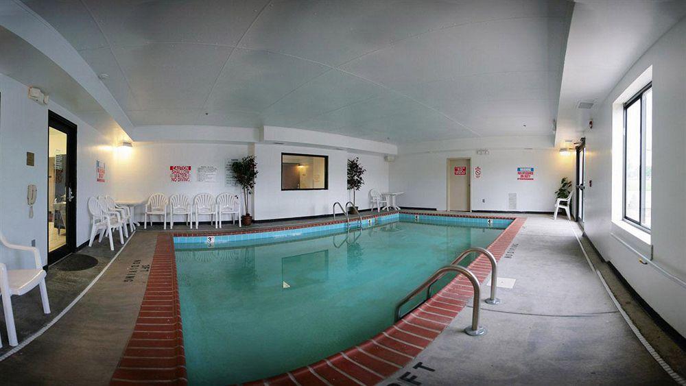 Americas Best Value Inn Louisville Bagian luar foto