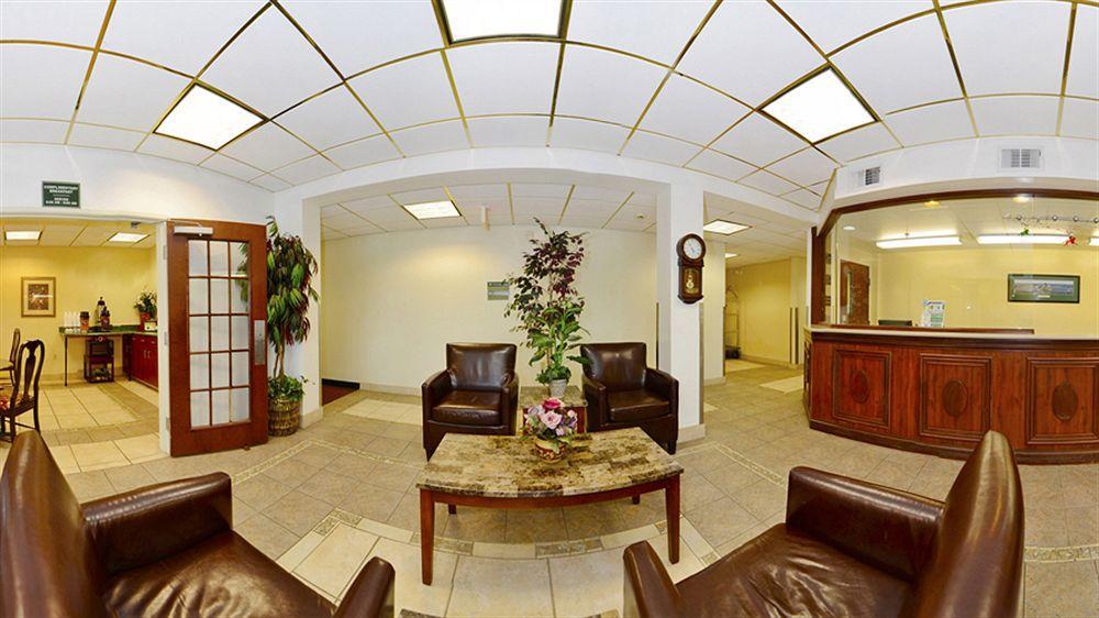 Americas Best Value Inn Louisville Bagian luar foto