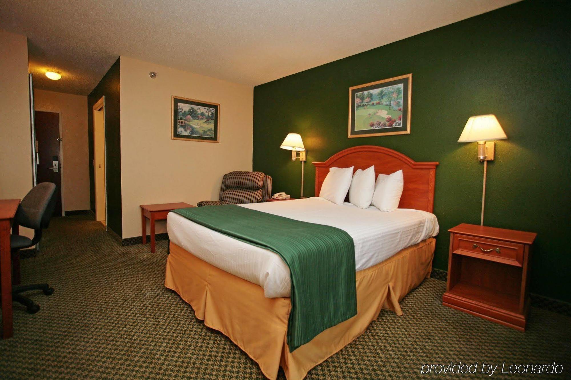 Americas Best Value Inn Louisville Ruang foto